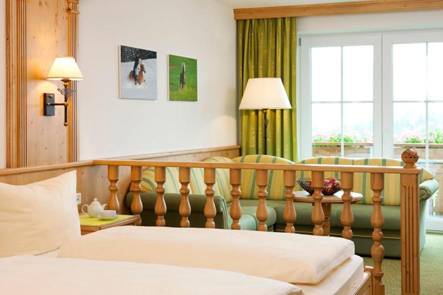 Haflingerhof Hotel รอสเฮาป์เทิน ภายนอก รูปภาพ